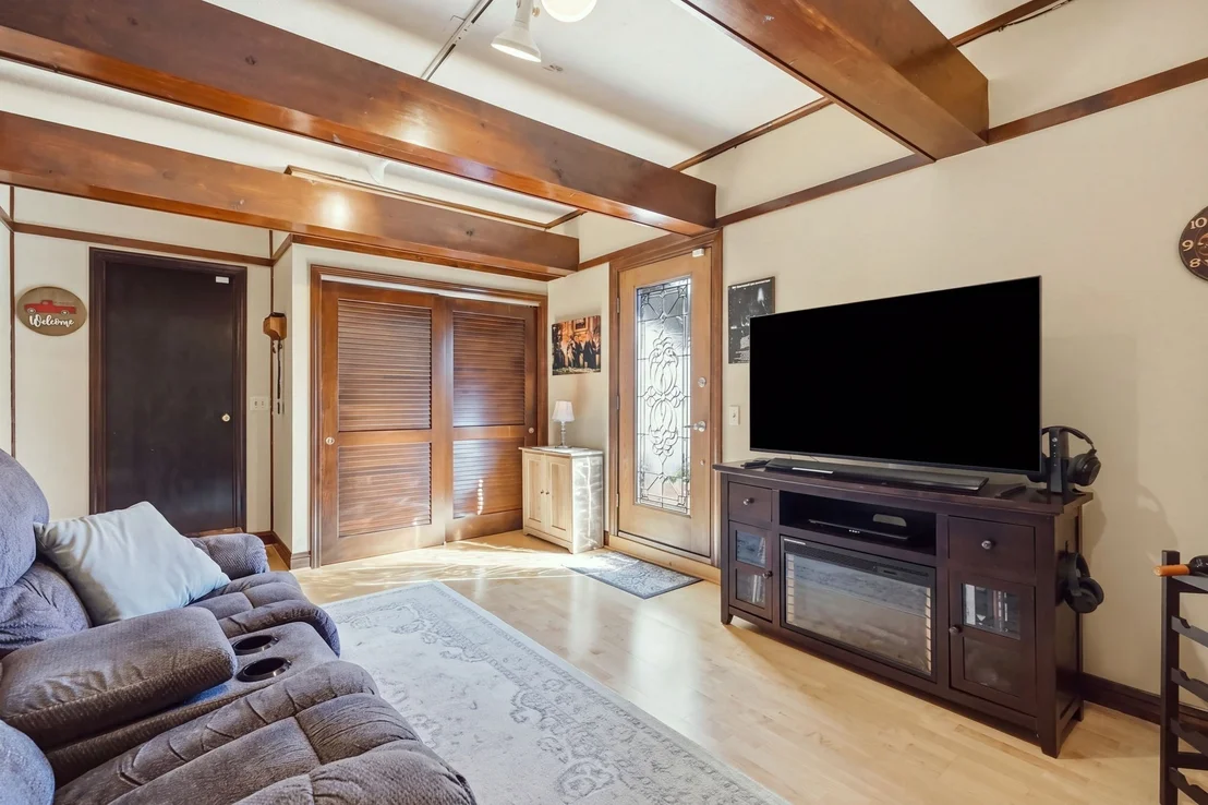 Photo of 105 Higher Brook Dr