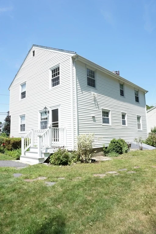 Photo of 40 Miriam Ln