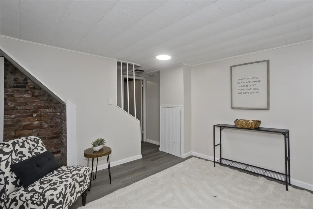 Photo of 99 Massreco St