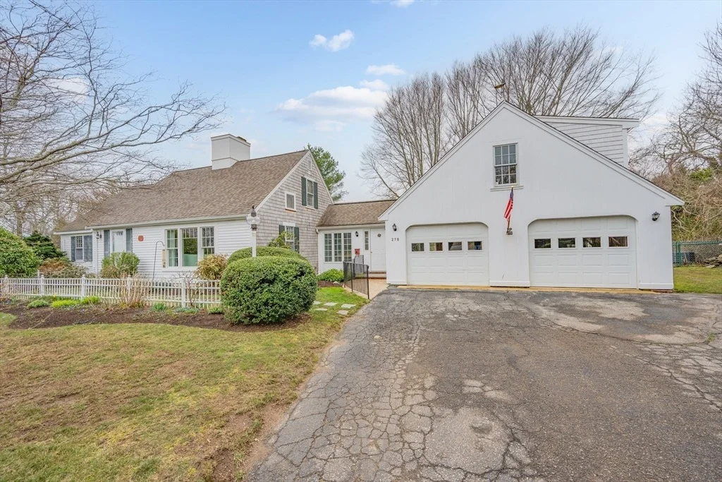Photo of 278 Riverview Ln