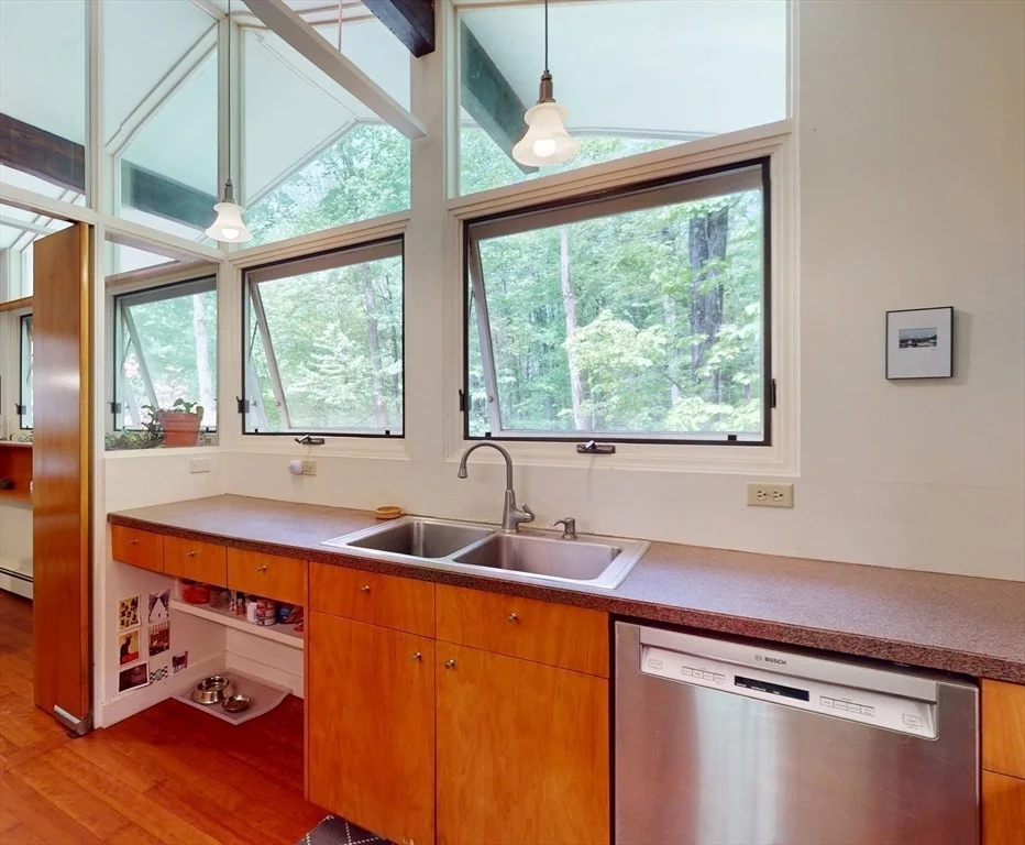 Photo of 8 Teawaddle Hill Rd