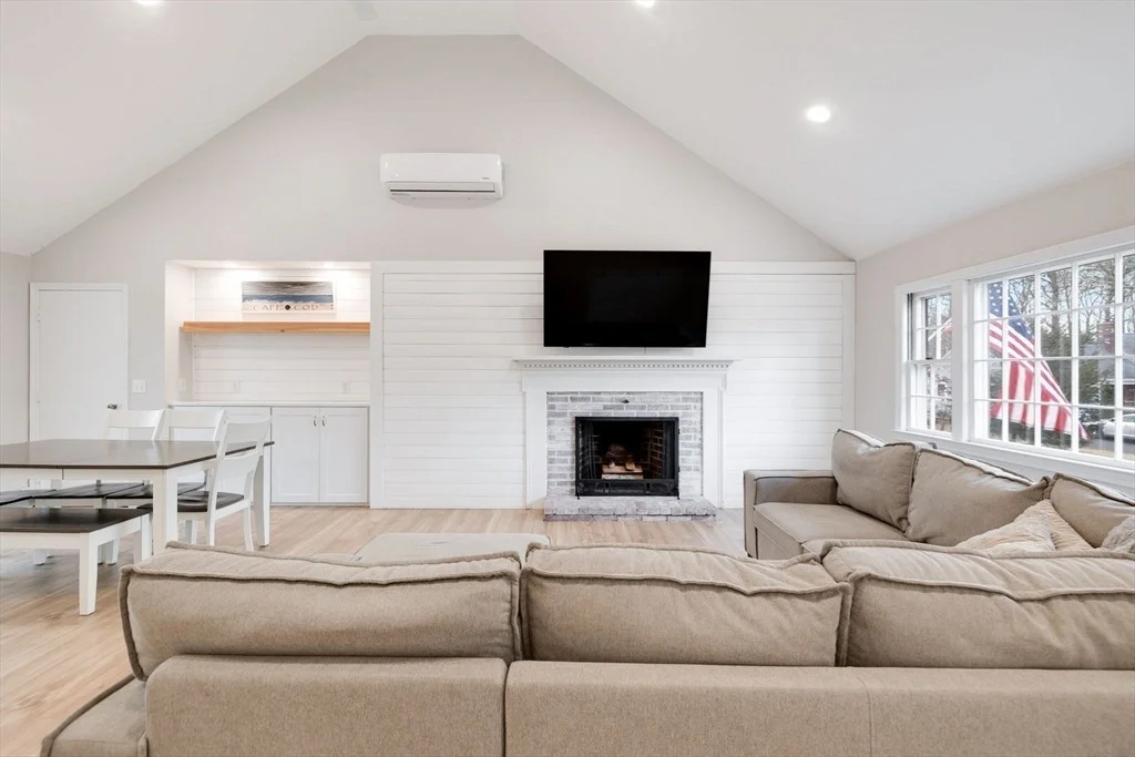 Photo of 29 Butternut Cir