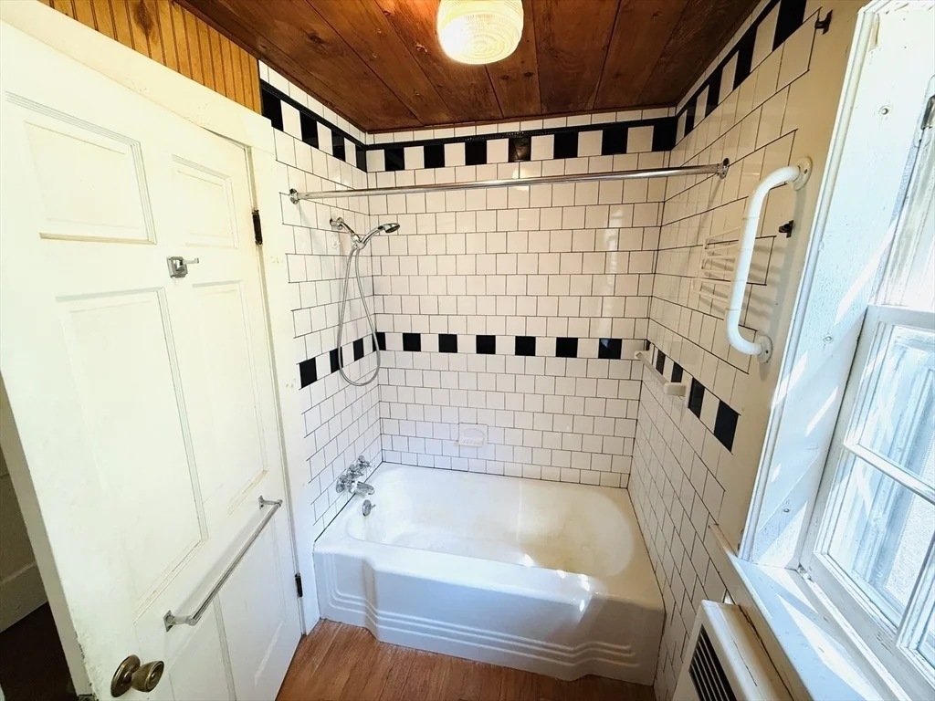 Photo of 1344 Barre Rd