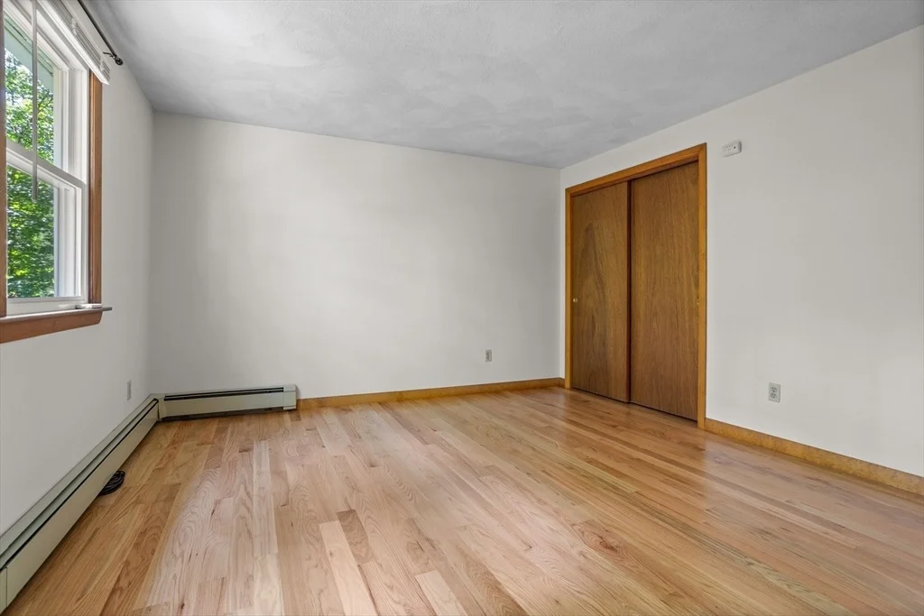 Photo of 19 Douglas Dr