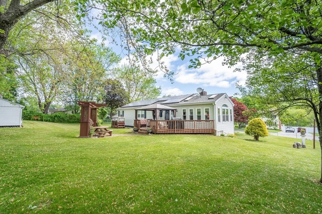 Photo of 12 Old Farm Rd