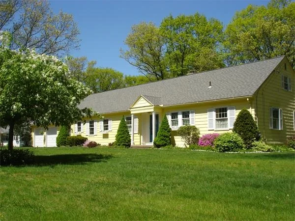 Photo of 117 Llewellyn Dr