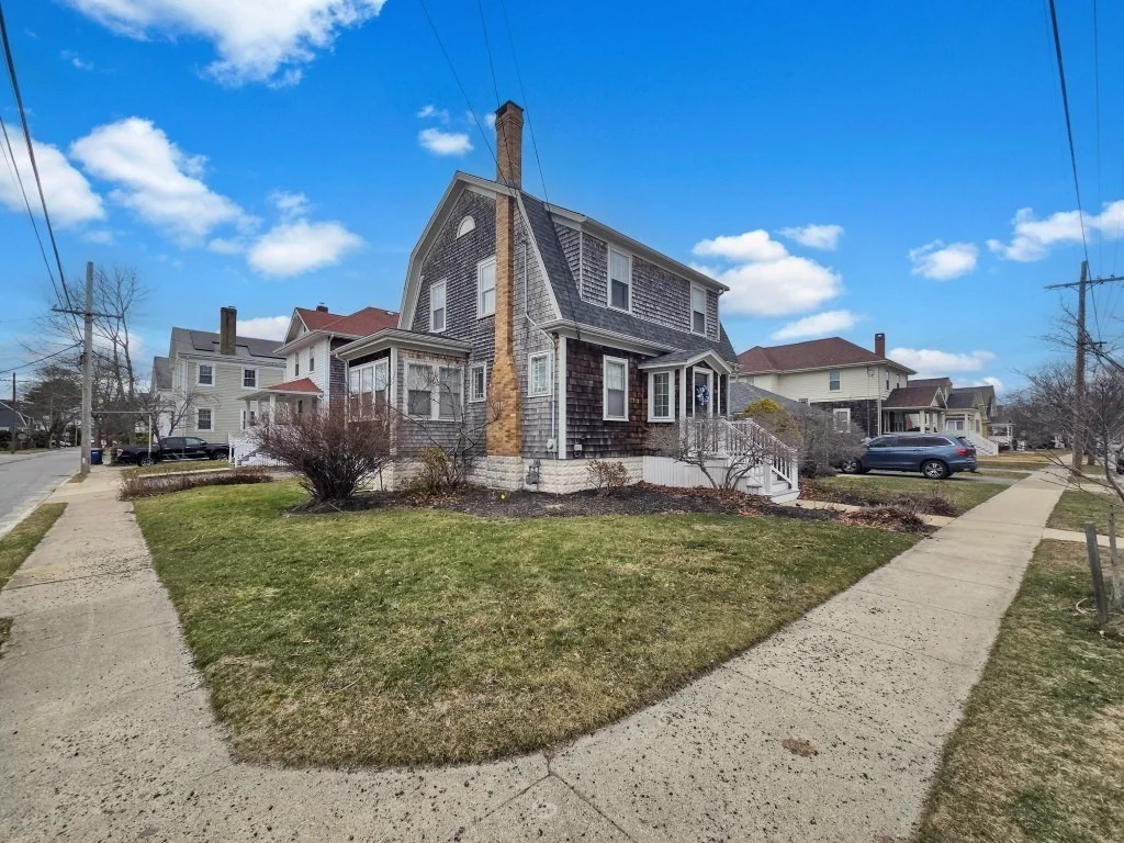 Photo of 70 Chestnut St