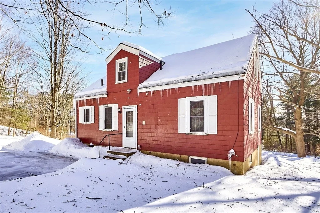 Photo of 594 Betty Spring Rd