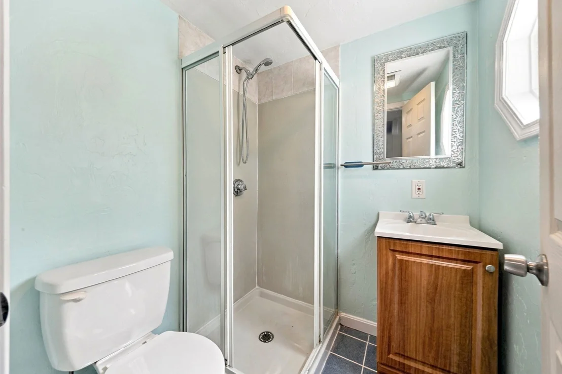 Photo of 6 Clifton Ave