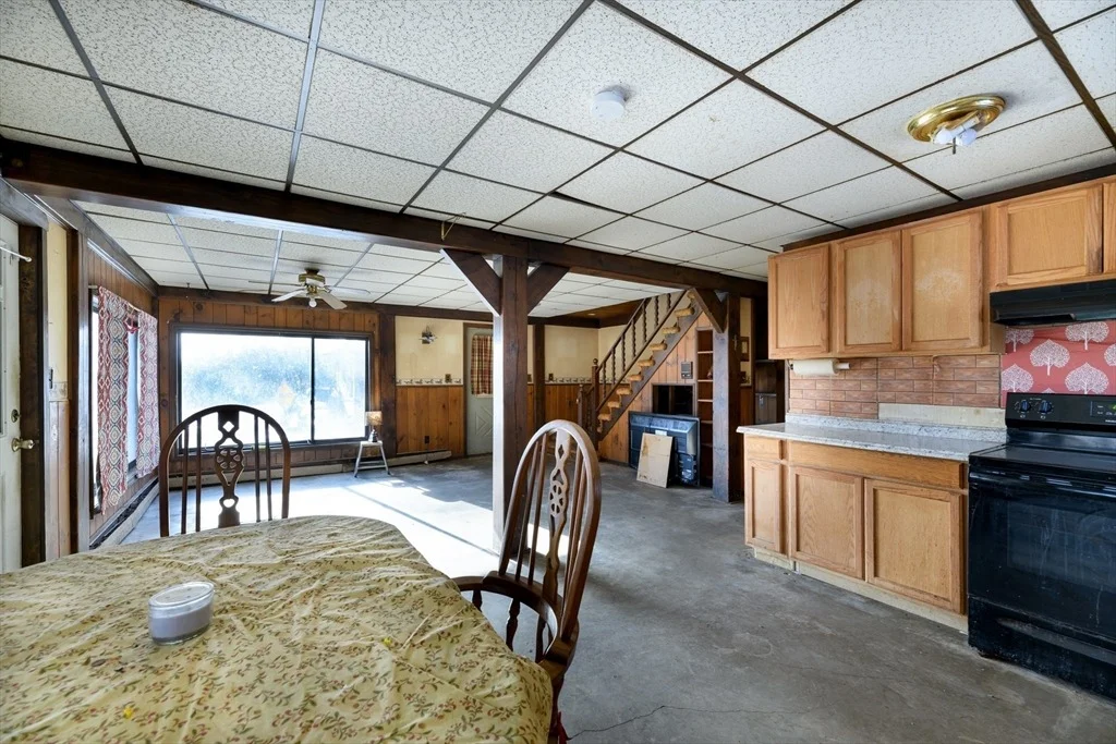 Photo of 375 Belchertown Rd