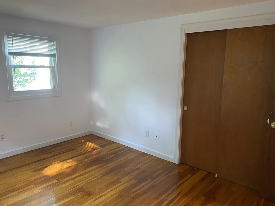 Photo of Unit 163 at 163 Maple St