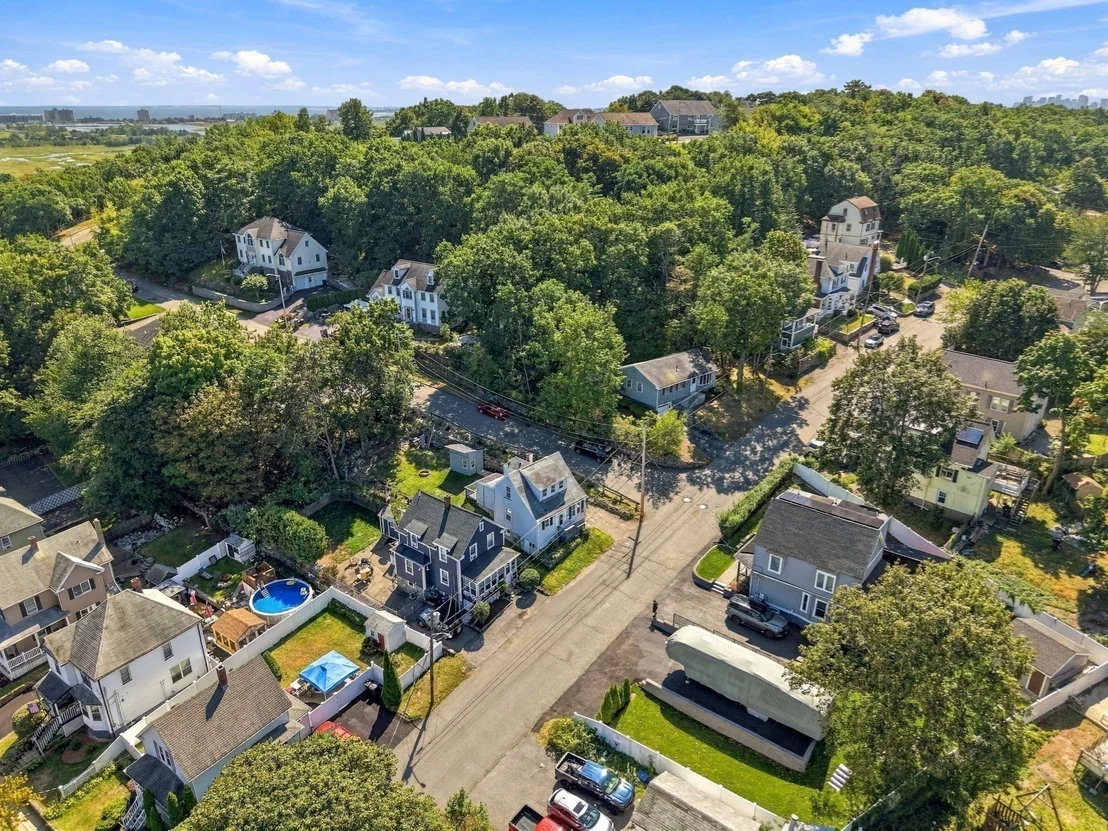 Photo of 6 Clifton Ave