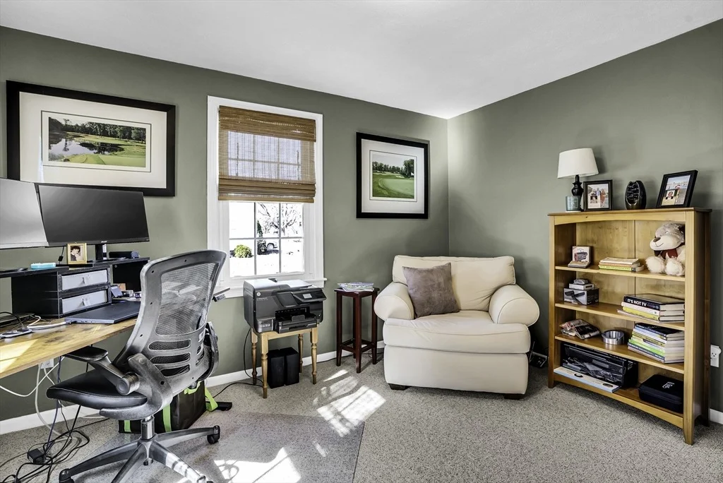 Photo of 17 Heroult Rd