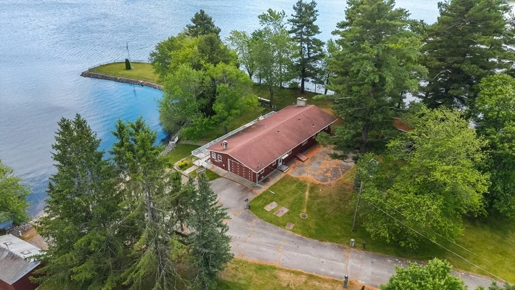 Photo of 20 Indian Point Rd