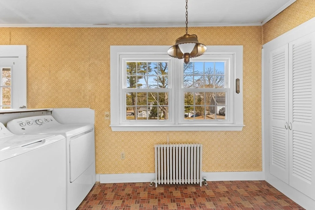 Photo of 10 Puritan Rd