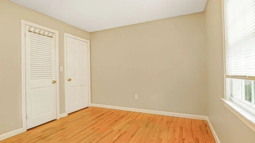 Photo of 128 W Canton Cir