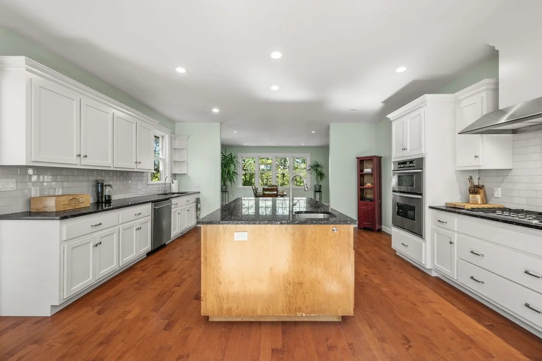 Photo of 250 Meadowbrook Road
