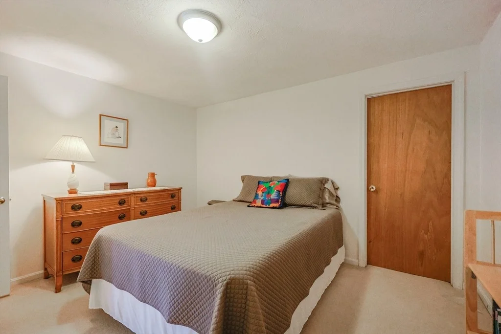 Photo of 23 Teller Dr