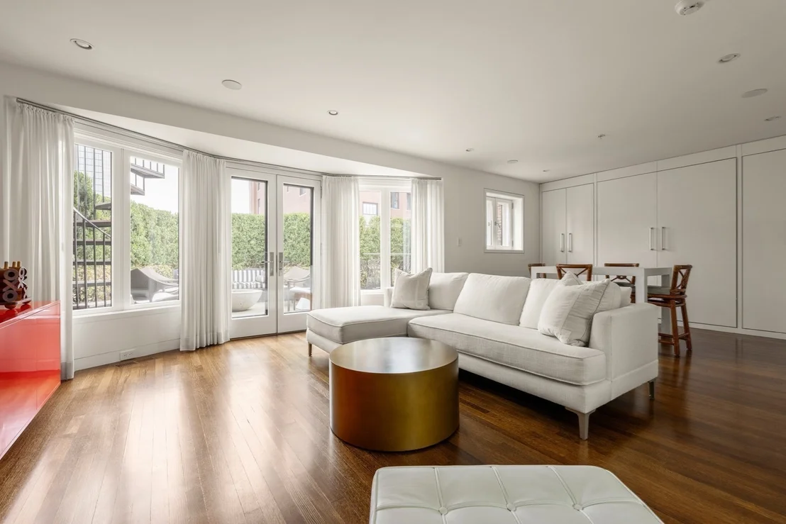Photo of 128 Commonwealth Avenue