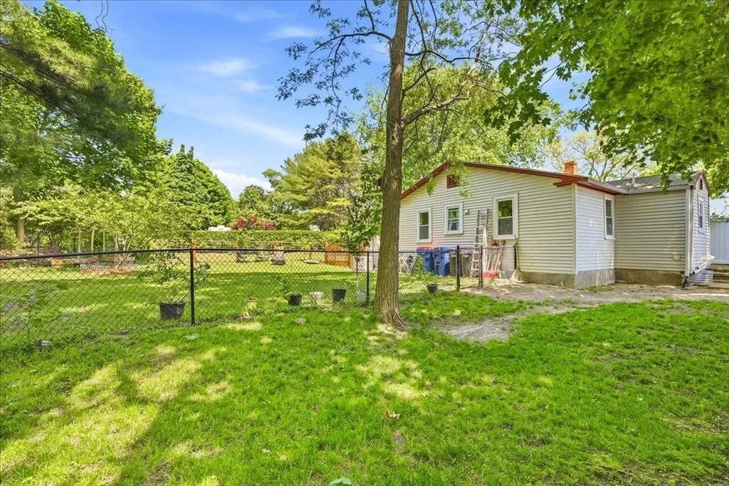 Photo of 49 + 51 Main Ave.