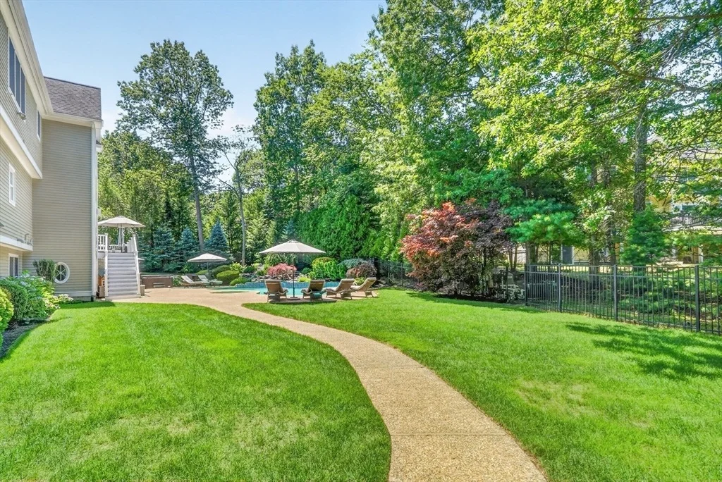 Photo of 2 Goldman Cir