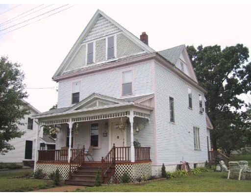 Photo of 18 Fitzpatrick Ln