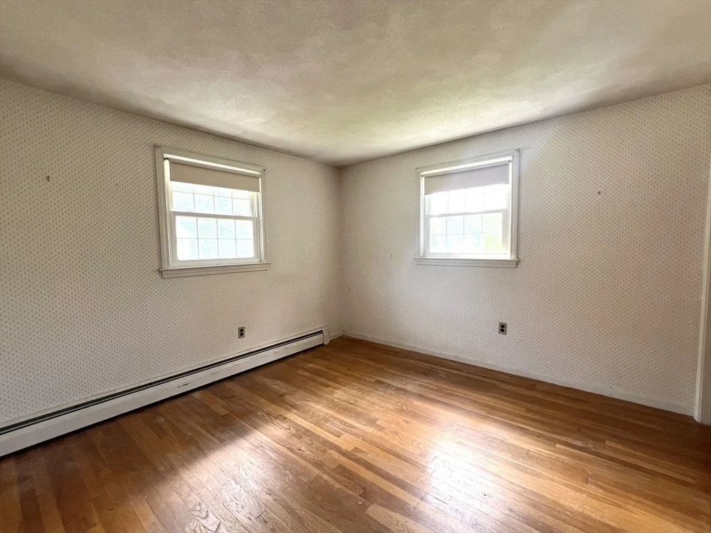 Photo of 31 Dix Rd Ext
