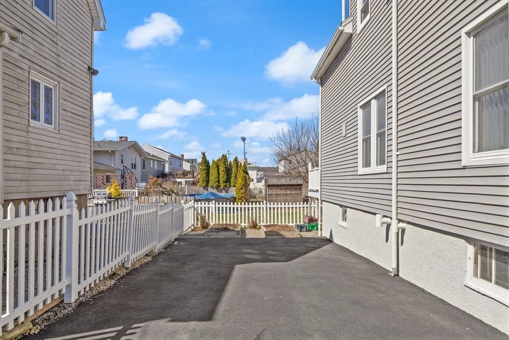 Photo of 18 Hampden St