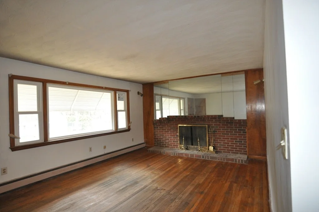 Photo of 149 Shaker Rd