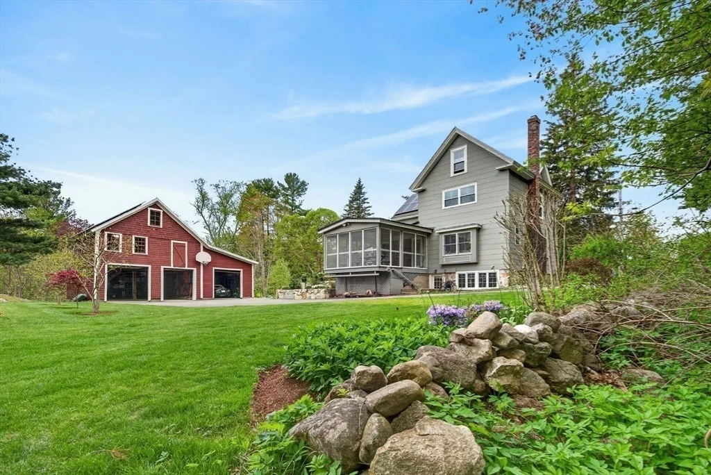 Photo of 14 Ballardvale Rd