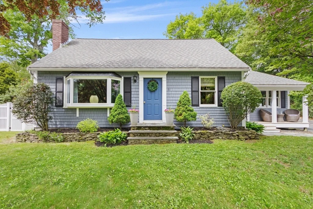Photo of 61 Pine Ridge Dr