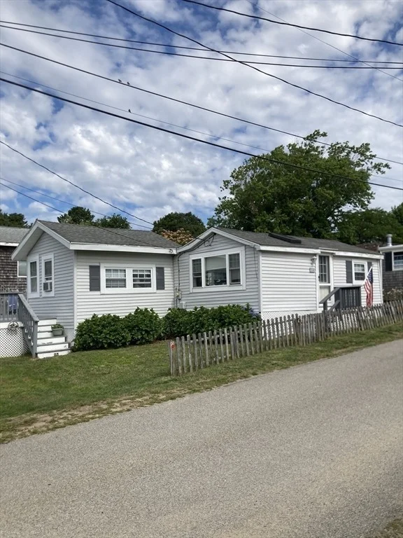 Photo of Unit A at 13 Thompson Road