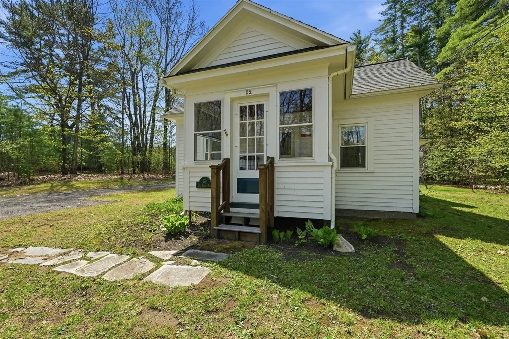 Photo of 52 Log Plain Rd