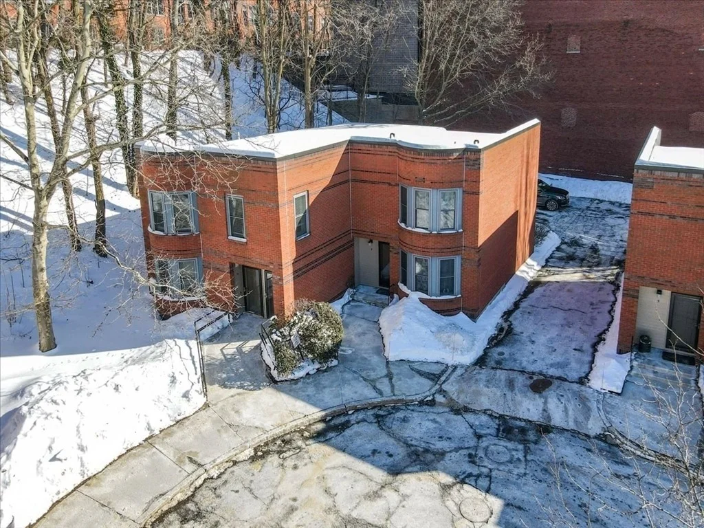 Photo of Unit B at 7 Eugene Circle