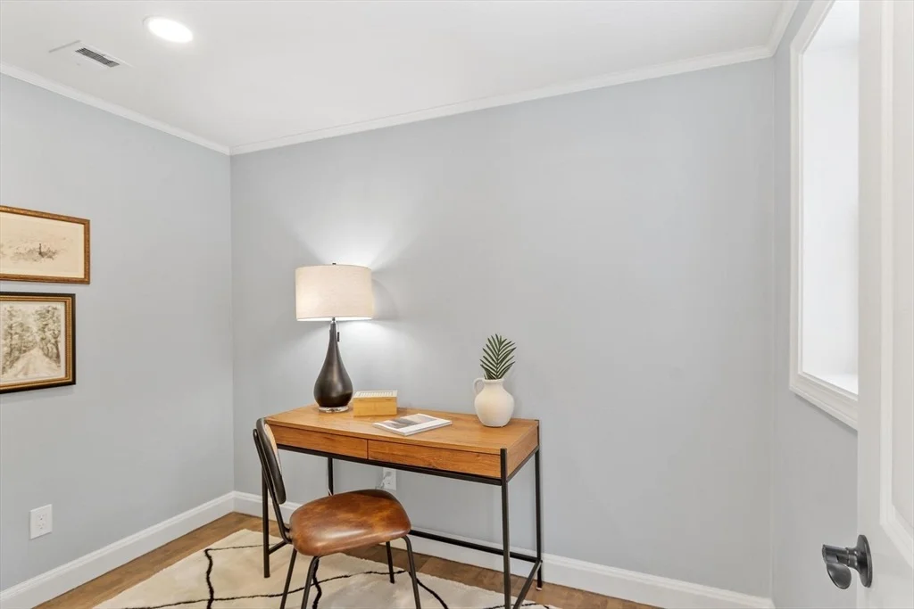 Photo of 401 Belknap Rd