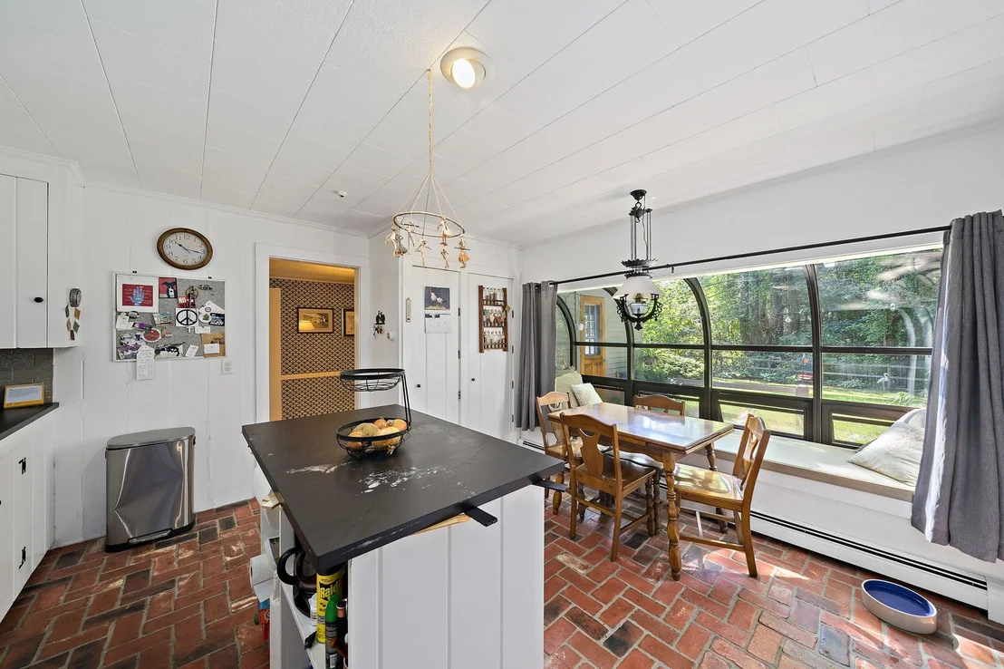 Photo of 128 Whitford Cir
