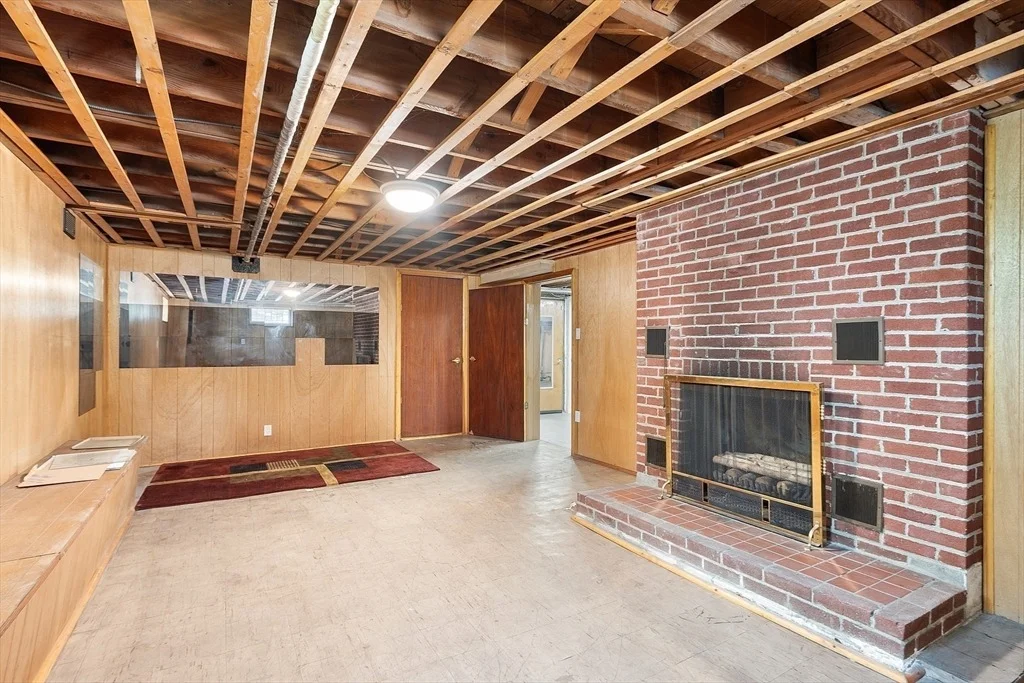 Photo of 33 Durso Ave.