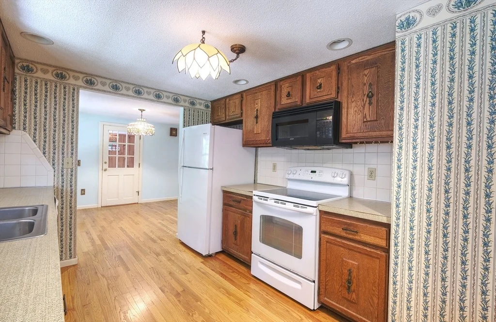Photo of 175 Knotty Pine Ln