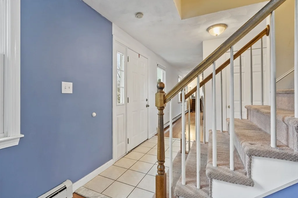 Photo of 27 Merrimac Dr
