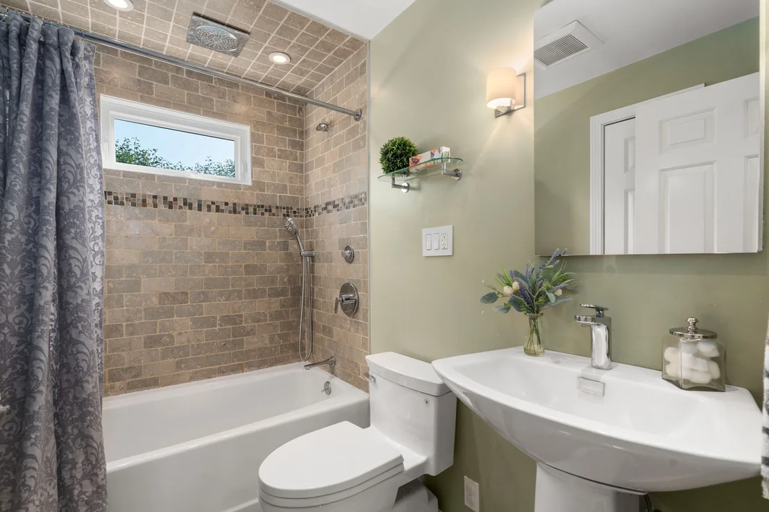 Photo of 65 Tarbox St