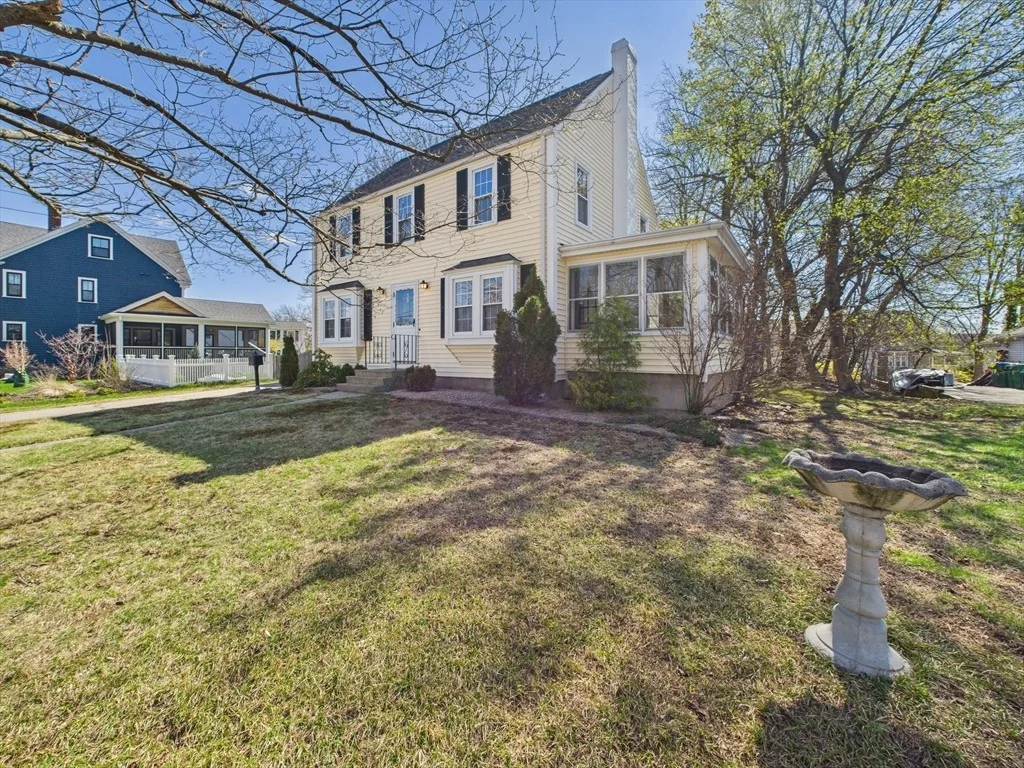 Photo of 35 Carroll Ave