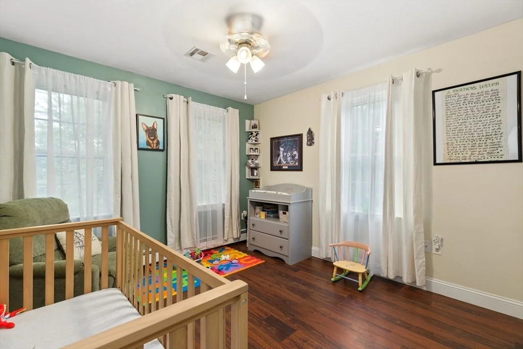 Photo of 566 Mendon Rd