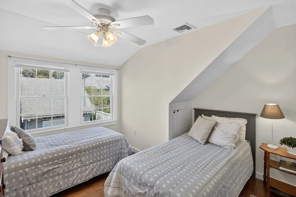 Photo of 52 Circuit Ave