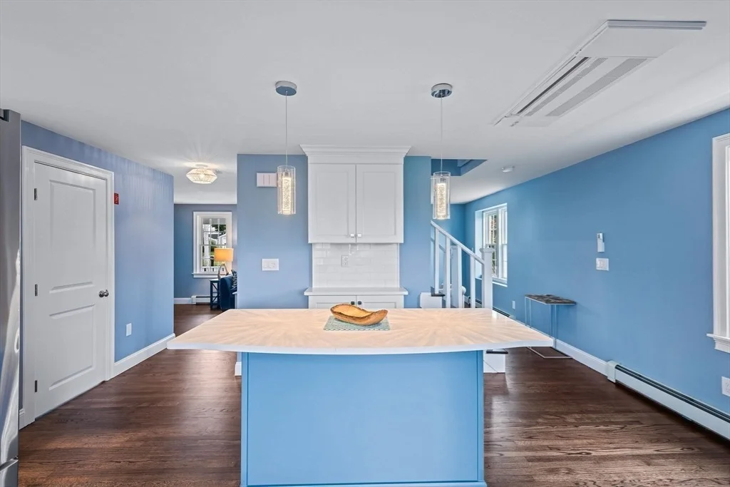 Photo of 61 Tupper Ave