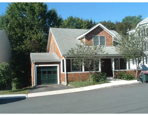 Photo of 18 Lafayette Road