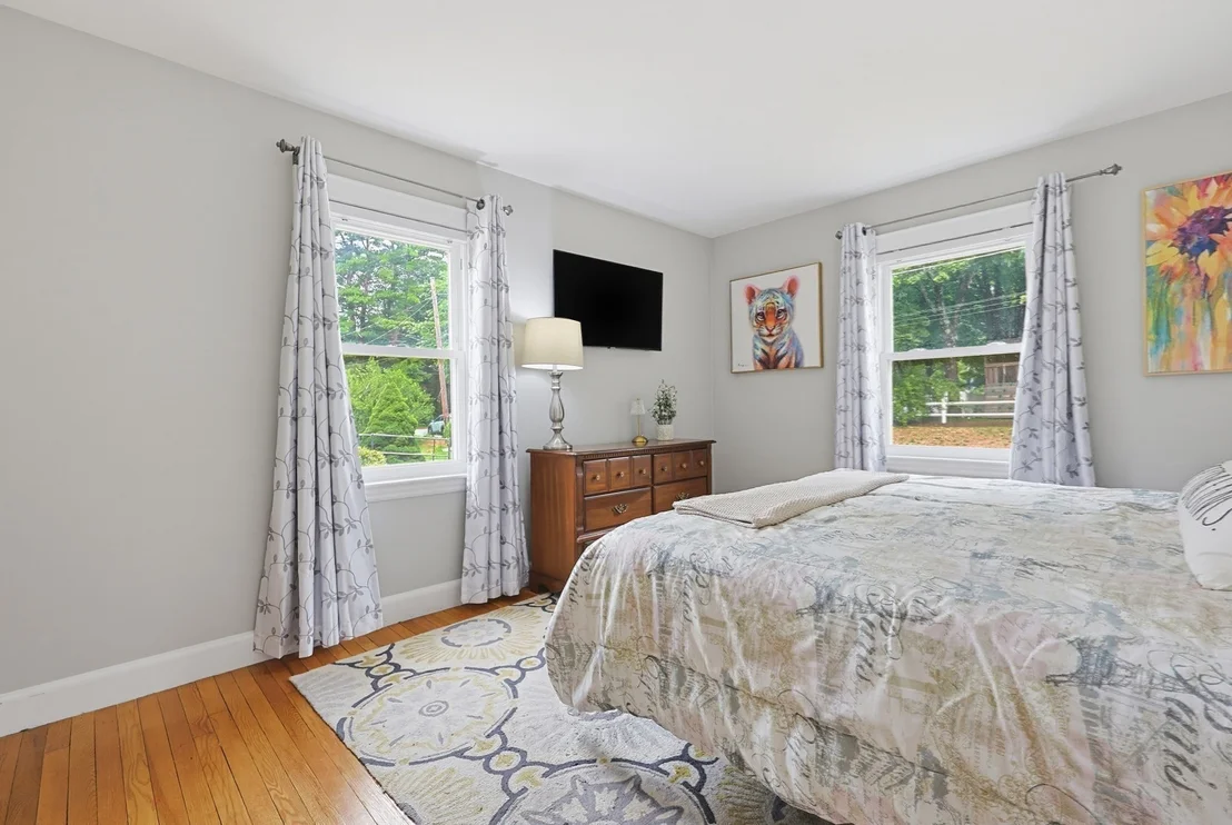 Photo of 24 Oak St