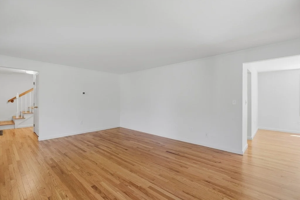 Photo of 27 Greentree Lane