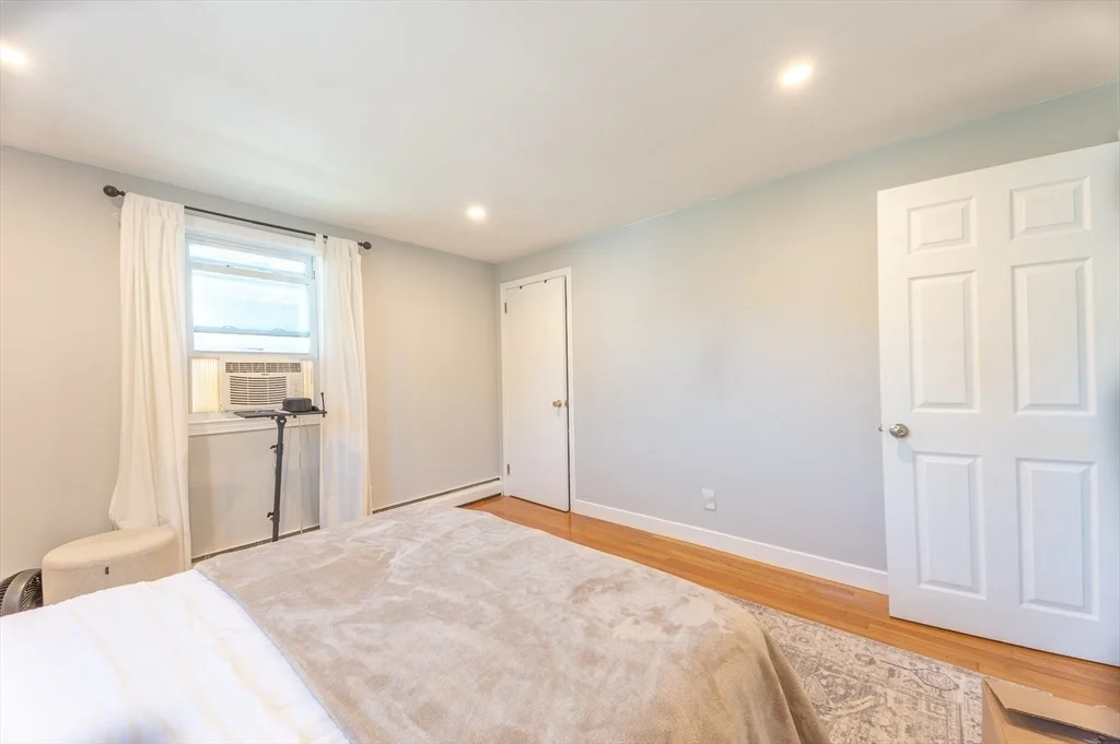 Photo of 37 Maple Ave