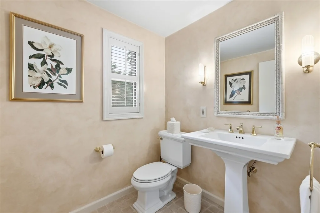 Photo of 5 Rollingwood Dr