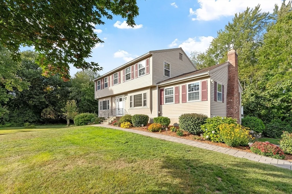 Photo of 4 Fairview Dr